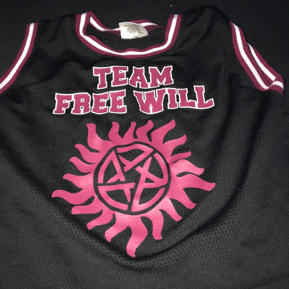 ❤️SUPERNATURAL CROP TOP🖤